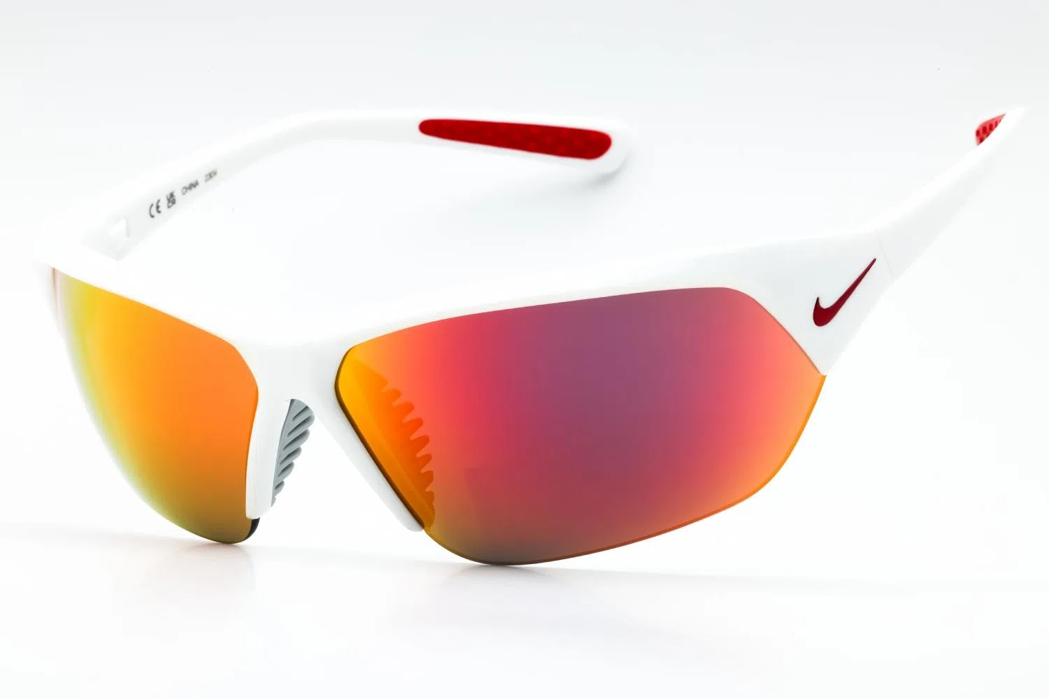 Nike NIKESKYLONACEFQ4683 Sunglasses - view 2